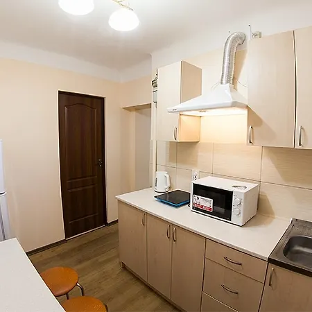 в центрі на вулиці вірменській 12 є дві спальні двуспальні ліжка * Lemberg