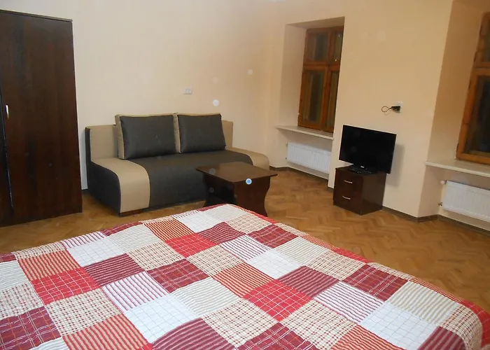 Apartamento в центрі на вулиці вірменській 12 є дві спальні двуспальні ліжка